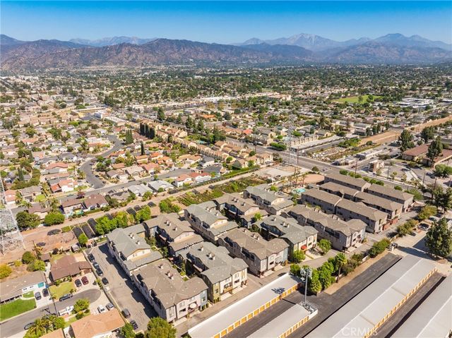 709 S Azusa Avenue B, Azusa, CA 91702