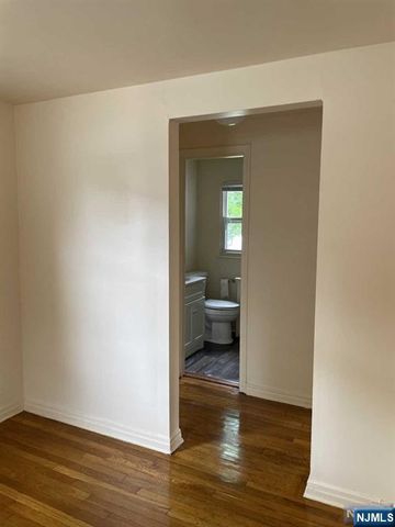 2 Mount Vernon Court, Maywood, NJ 07607