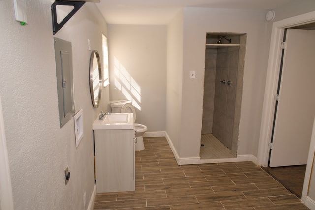 8437 Redonda Street, White Settlement, TX 76108