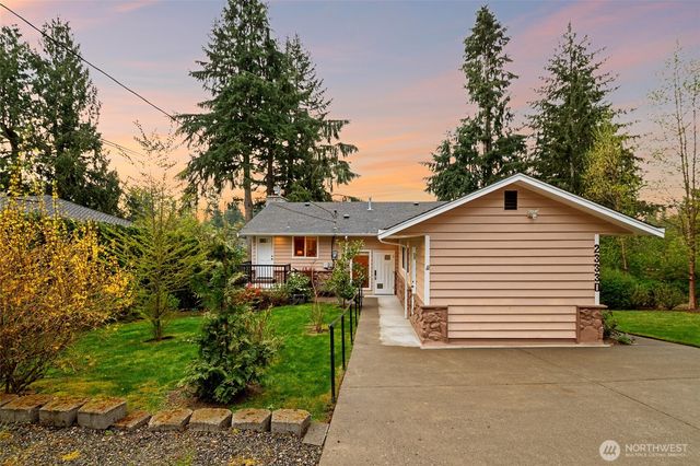 23330 E Echo Lake Road, Snohomish, WA 98296