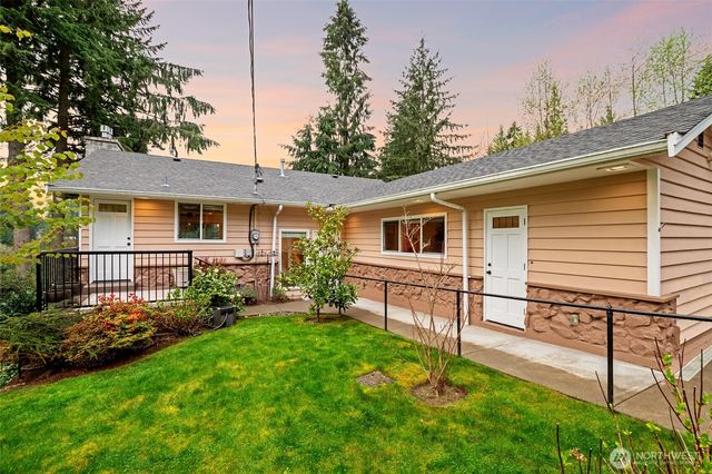 23330 E Echo Lake Road, Snohomish, WA 98296
