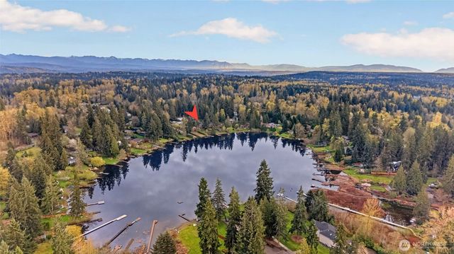 23330 E Echo Lake Road, Snohomish, WA 98296