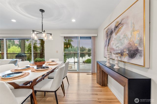 23330 E Echo Lake Road, Snohomish, WA 98296