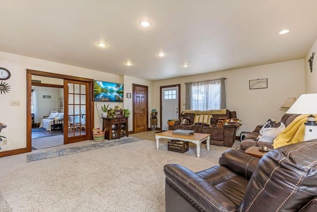 2595 Canal Drive, Millersport, OH 43046