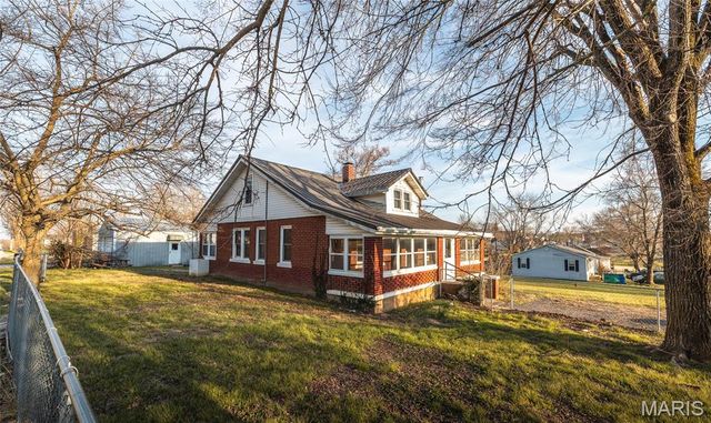 512 Hwy 63, Vienna, MO 65582