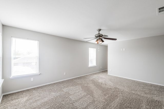2011 La Salle Trail, Grand Prairie, TX 75052