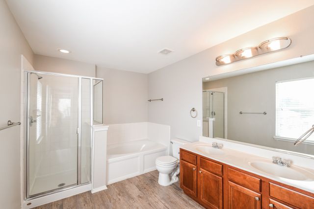2011 La Salle Trail, Grand Prairie, TX 75052