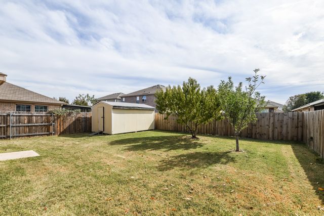2011 La Salle Trail, Grand Prairie, TX 75052