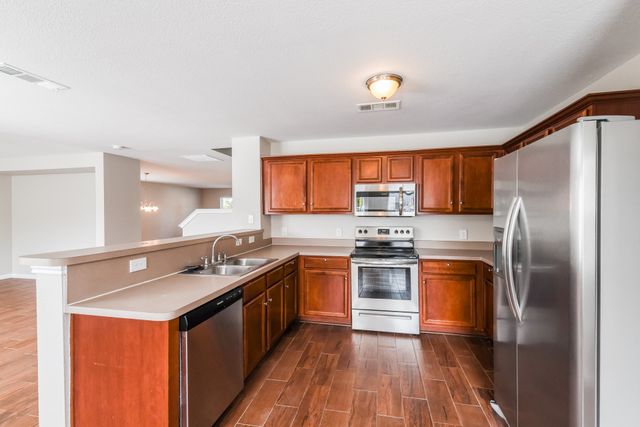 2011 La Salle Trail, Grand Prairie, TX 75052