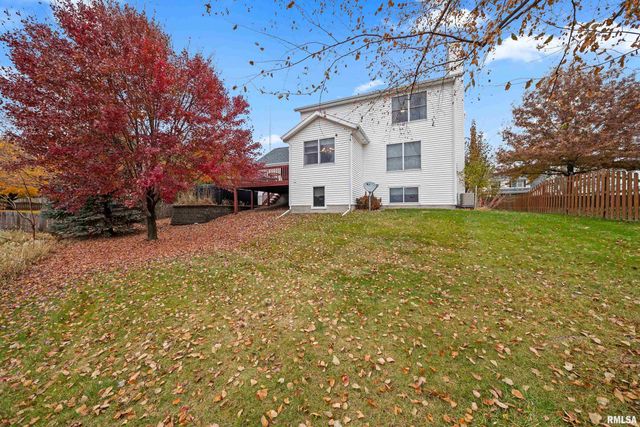 2012 STREAMSIDE Drive, Bettendorf, IA 52722