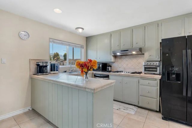 3013 Michael Drive, Newbury Park, CA 91320