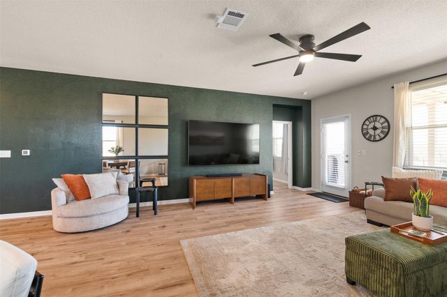 620 Shiner LN, Georgetown, TX 78626