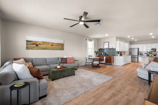 620 Shiner LN, Georgetown, TX 78626