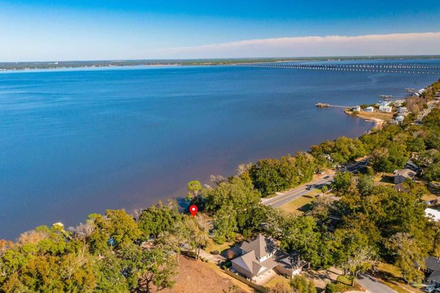 8700 Scenic Hwy, Pensacola, FL 32514