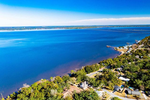 8700 Scenic Hwy, Pensacola, FL 32514