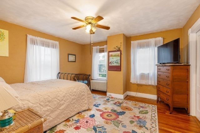 27 Elm Street, Leominster, MA 01453