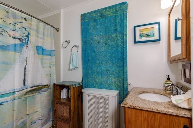 27 Elm Street, Leominster, MA 01453