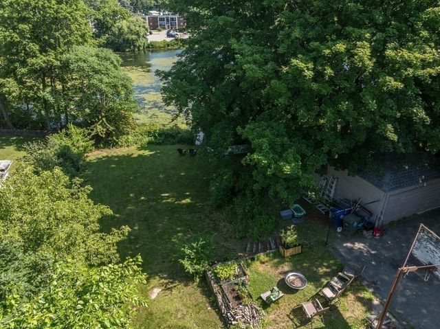 27 Elm Street, Leominster, MA 01453