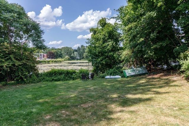 27 Elm Street, Leominster, MA 01453
