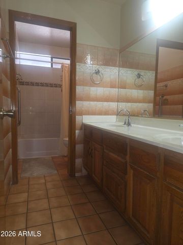 3925 E TONTO Street, Phoenix, AZ 85044
