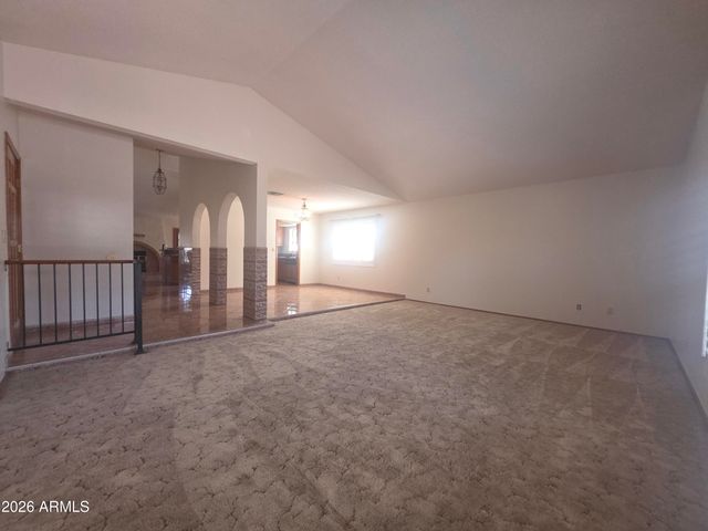 3925 E TONTO Street, Phoenix, AZ 85044