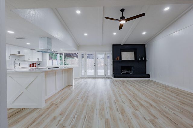 7310 Corta Calle Drive, Houston, TX 77083