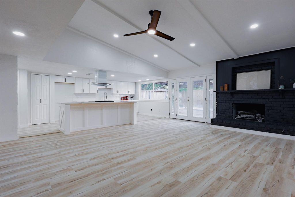 7310 Corta Calle Drive, Houston, TX 77083