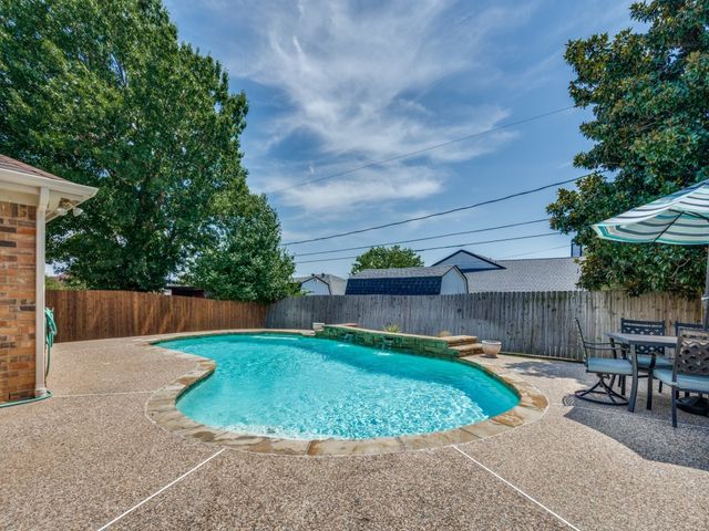 1716 Prescott Drive, Mansfield, TX 76063