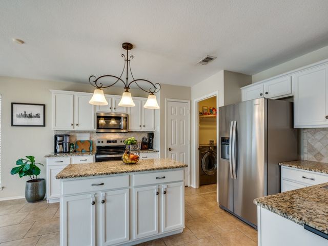 1716 Prescott Drive, Mansfield, TX 76063