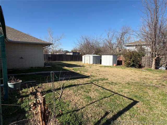 10921 E 20th Street, Tulsa, OK 74128