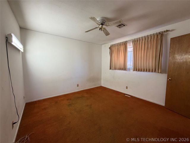 10921 E 20th Street, Tulsa, OK 74128