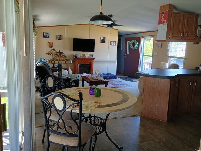 1049 Colonial Ln., Conway, SC 29526