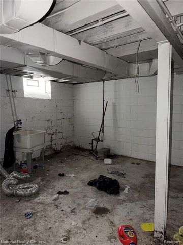 13908 Edmore Drive, Detroit, MI 48205