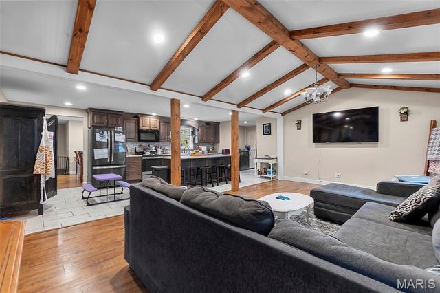 19328 BCR 302, Marble Hill, MO 63764