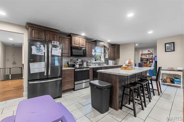 19328 BCR 302, Marble Hill, MO 63764