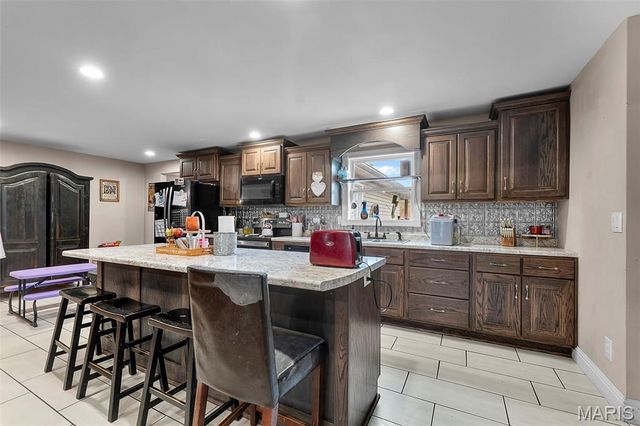 19328 BCR 302, Marble Hill, MO 63764