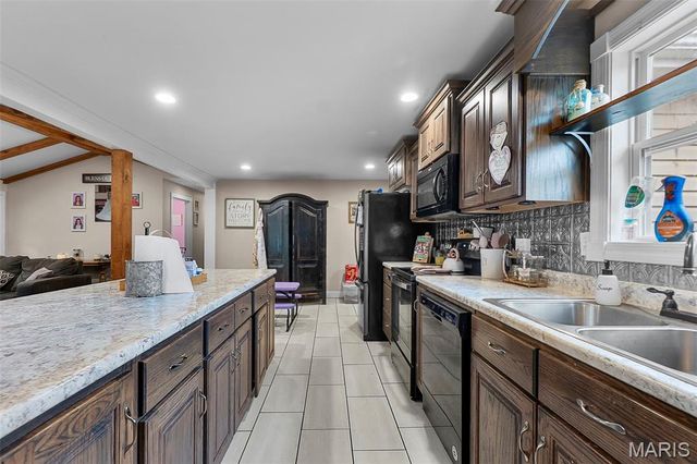 19328 BCR 302, Marble Hill, MO 63764