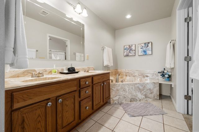 126 E Villena Drive, Hot Springs Village, AR 71909