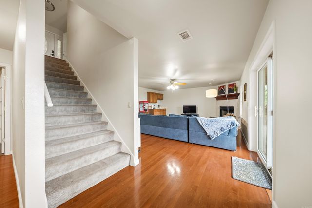 126 E Villena Drive, Hot Springs Village, AR 71909