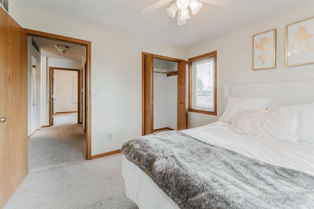 1202 WILLOW BEND LANE, Oshkosh, WI 54904