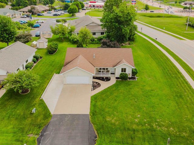 1202 WILLOW BEND LANE, Oshkosh, WI 54904