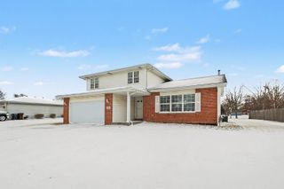 7913 W Wheatfield Drive, Frankfort, IL 60423