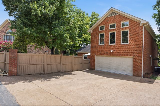 311 Whitworth Way, Nashville, TN 37205