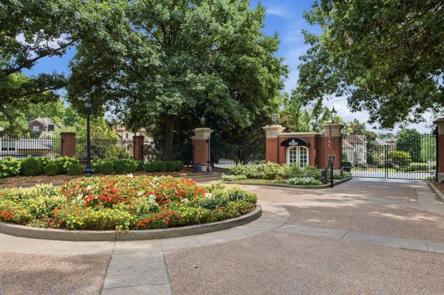 311 Whitworth Way, Nashville, TN 37205