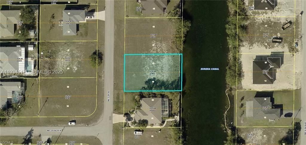 2021 NE 5th Pl, Cape Coral, FL 33909