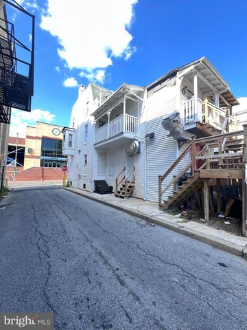726 FRANKLIN ST, Reading, PA 19602
