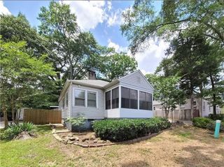 252 S Fairground SE Street, Marietta, GA 30060