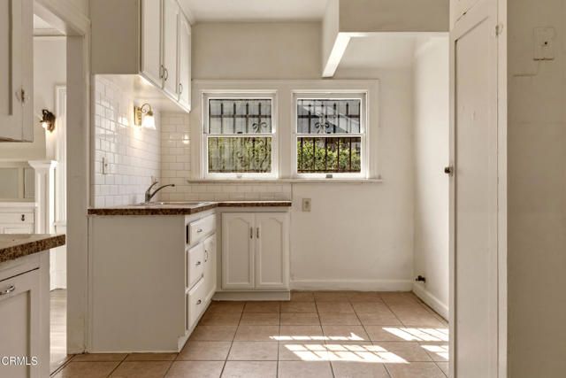 1425 W 48th Street, Los Angeles, CA 90062