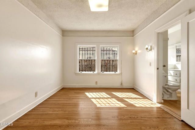 1425 W 48th Street, Los Angeles, CA 90062