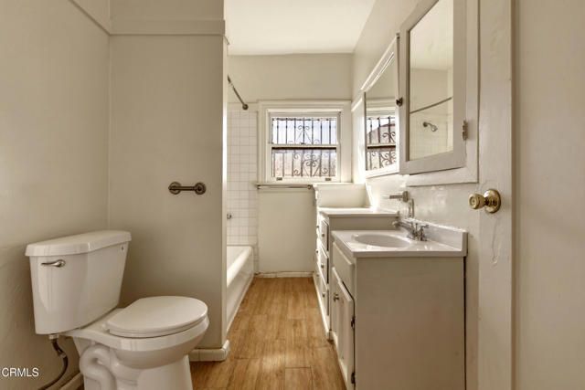 1425 W 48th Street, Los Angeles, CA 90062